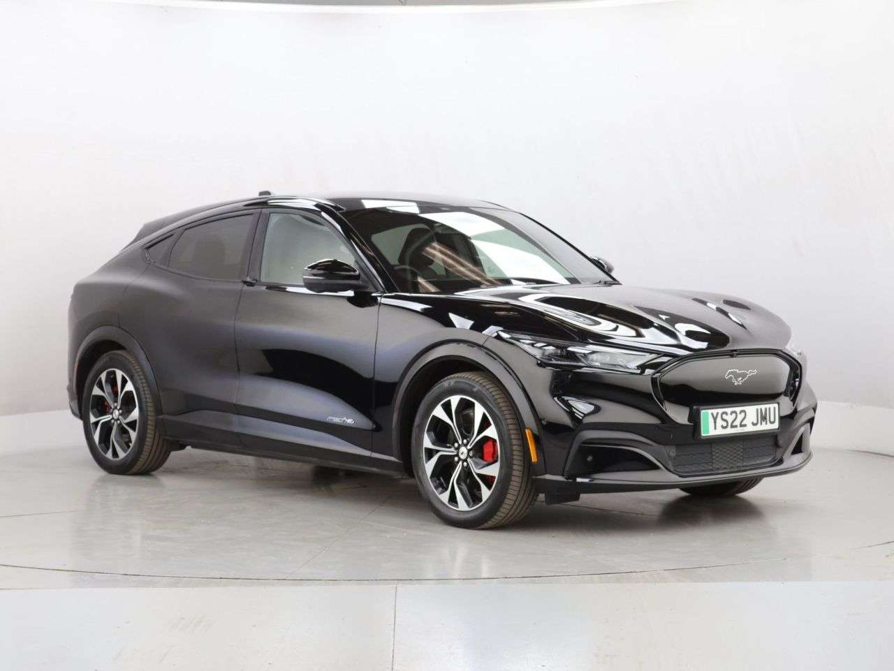 A 2022 FORD MUSTANG MACH-E Standard Range 70kWh SUV 5dr Electric Automatic AWD (269 ps) A 2022 FORD MUSTANG MACH-E Standard Range 70kWh SUV 5dr Electric Automatic AWD (269 ps)