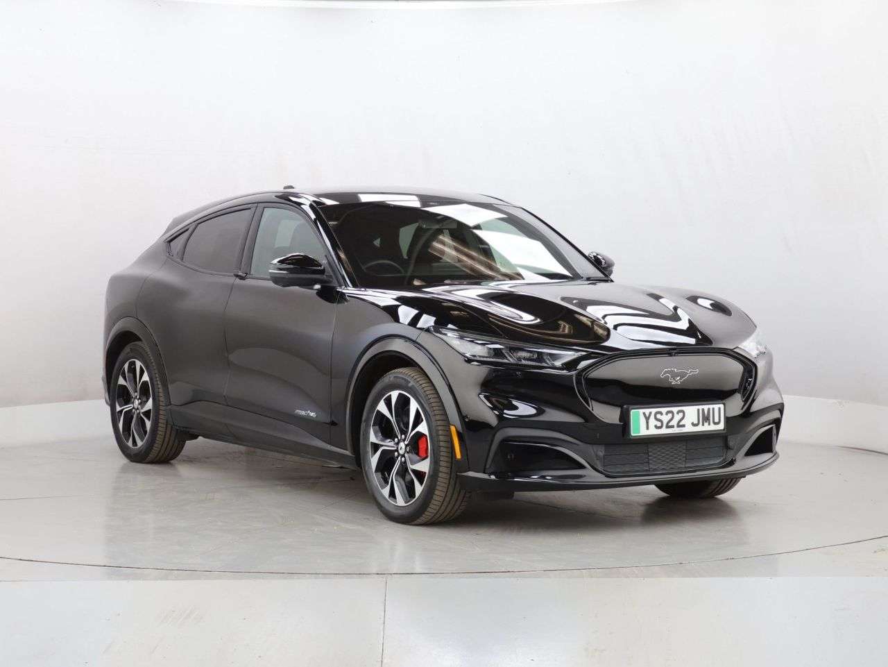 A 2022 FORD MUSTANG MACH-E Standard Range 70kWh SUV 5dr Electric Automatic AWD (269 ps) A 2022 FORD MUSTANG MACH-E Standard Range 70kWh SUV 5dr Electric Automatic AWD (269 ps)