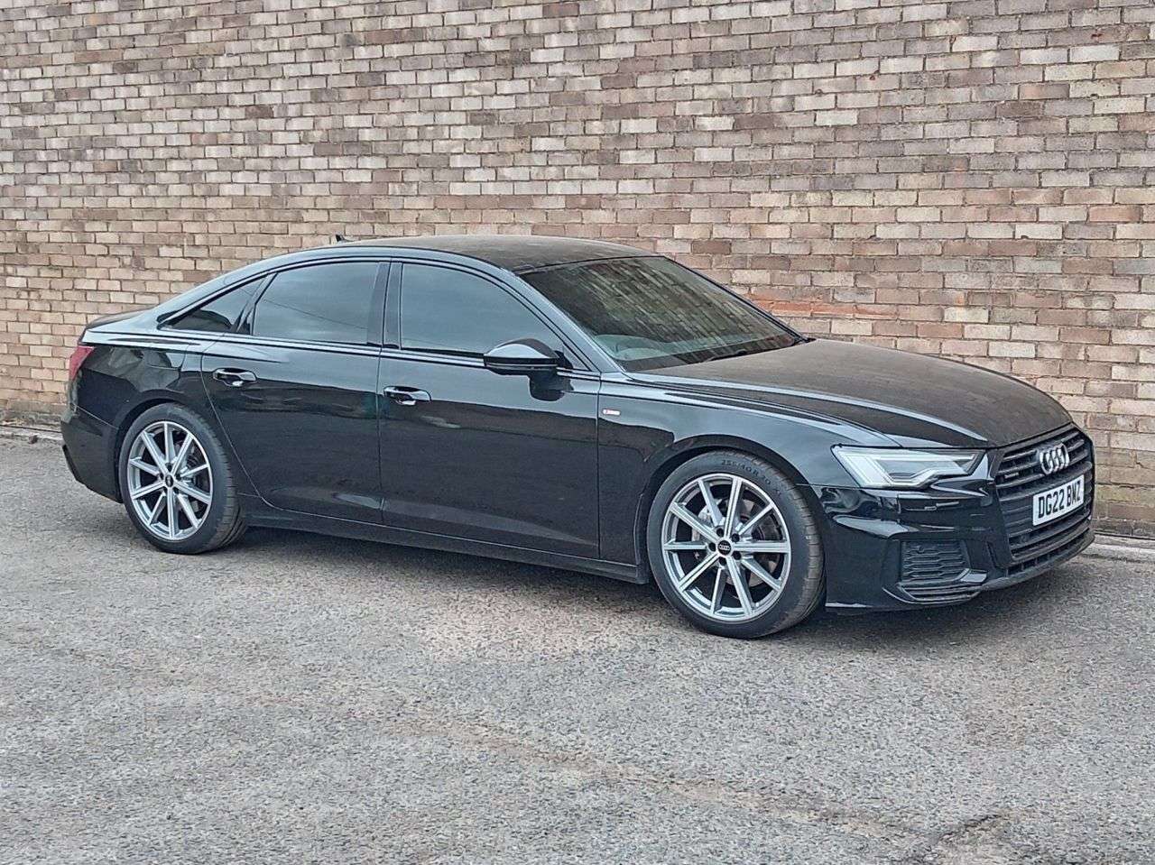 A 2022 AUDI A6 SALOON 2.0 TFSI 45 Black Edition Saloon 4dr Petrol S Tronic quattro Euro 6 (s/s) ( A 2022 AUDI A6 SALOON 2.0 TFSI 45 Black Edition Saloon 4dr Petrol S Tronic quattro Euro 6 (s/s) (