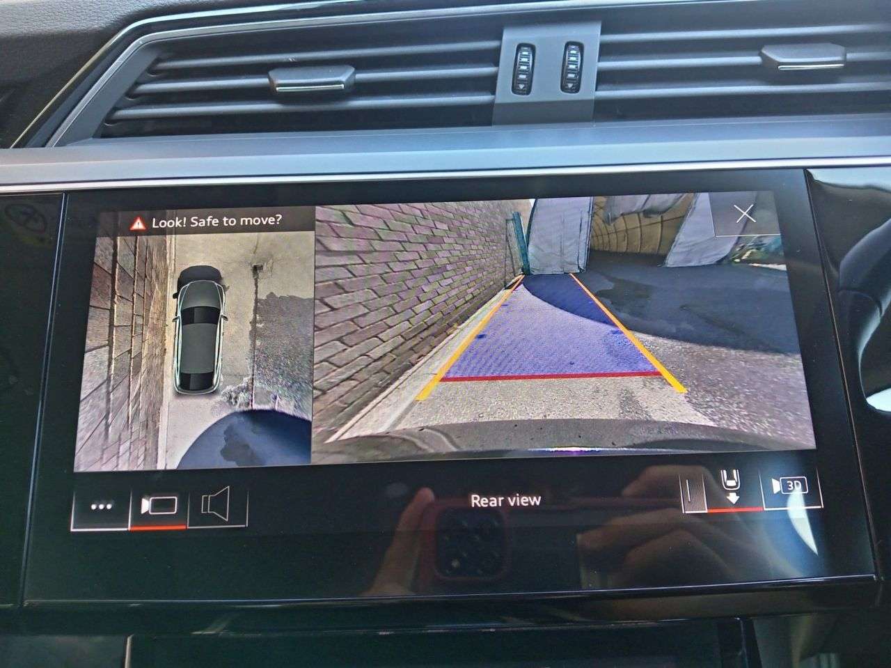A 2022 AUDI E-TRON 50 Technik Sportback 5dr Electric Auto quattro 71.2kWh (11kW Charger) (313 A 2022 AUDI E-TRON 50 Technik Sportback 5dr Electric Auto quattro 71.2kWh (11kW Charger) (313