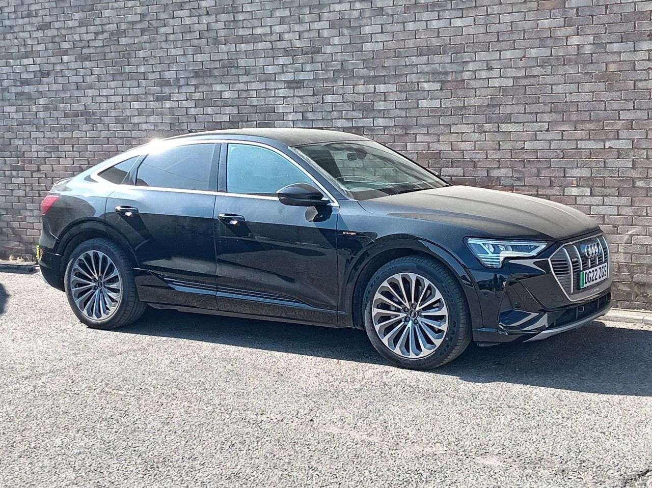 A 2022 AUDI E-TRON 50 S line Sportback 5dr Electric Auto quattro 71.2kWh (11kW Charger) (313 p A 2022 AUDI E-TRON 50 S line Sportback 5dr Electric Auto quattro 71.2kWh (11kW Charger) (313 p