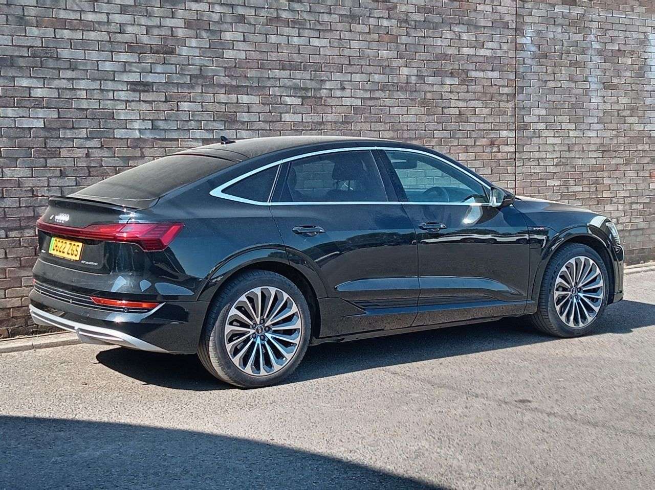 2022 AUDI E-TRON 2022 AUDI E-TRON