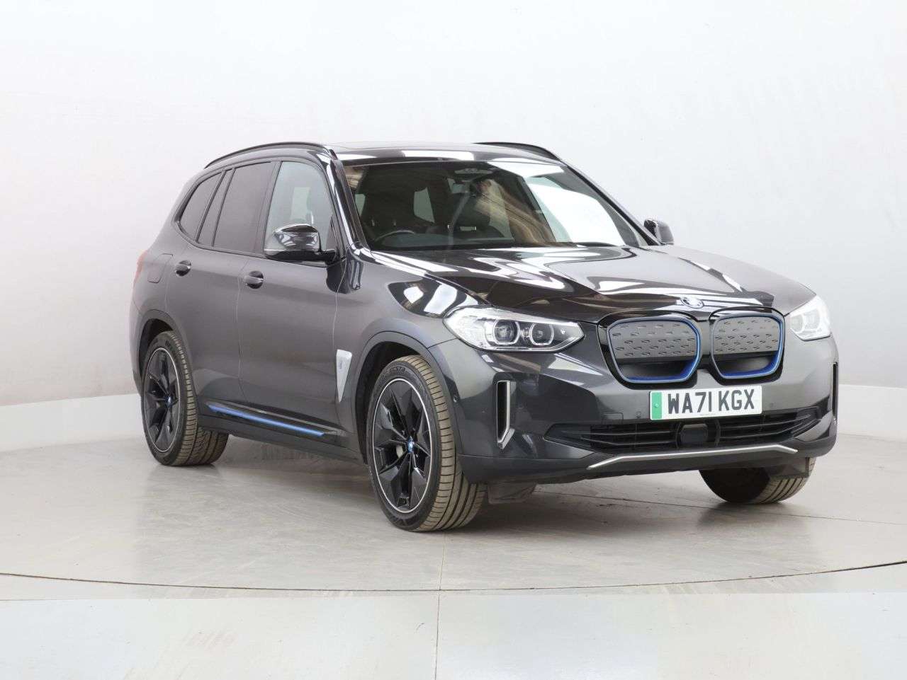 A 2021 BMW IX3 80kWh Premier Edition SUV 5dr Electric Auto (286 ps) A 2021 BMW IX3 80kWh Premier Edition SUV 5dr Electric Auto (286 ps)