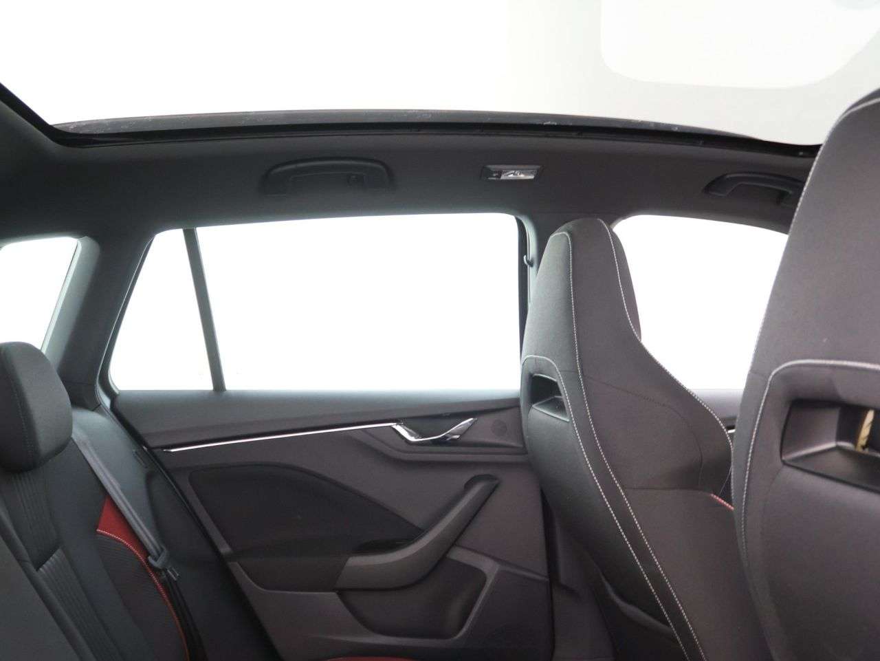 A 2023 SKODA KAMIQ 1.5 TSI ACT Monte Carlo SUV 5dr Petrol DSG Euro 6 (s/s) (150 ps) A 2023 SKODA KAMIQ 1.5 TSI ACT Monte Carlo SUV 5dr Petrol DSG Euro 6 (s/s) (150 ps)