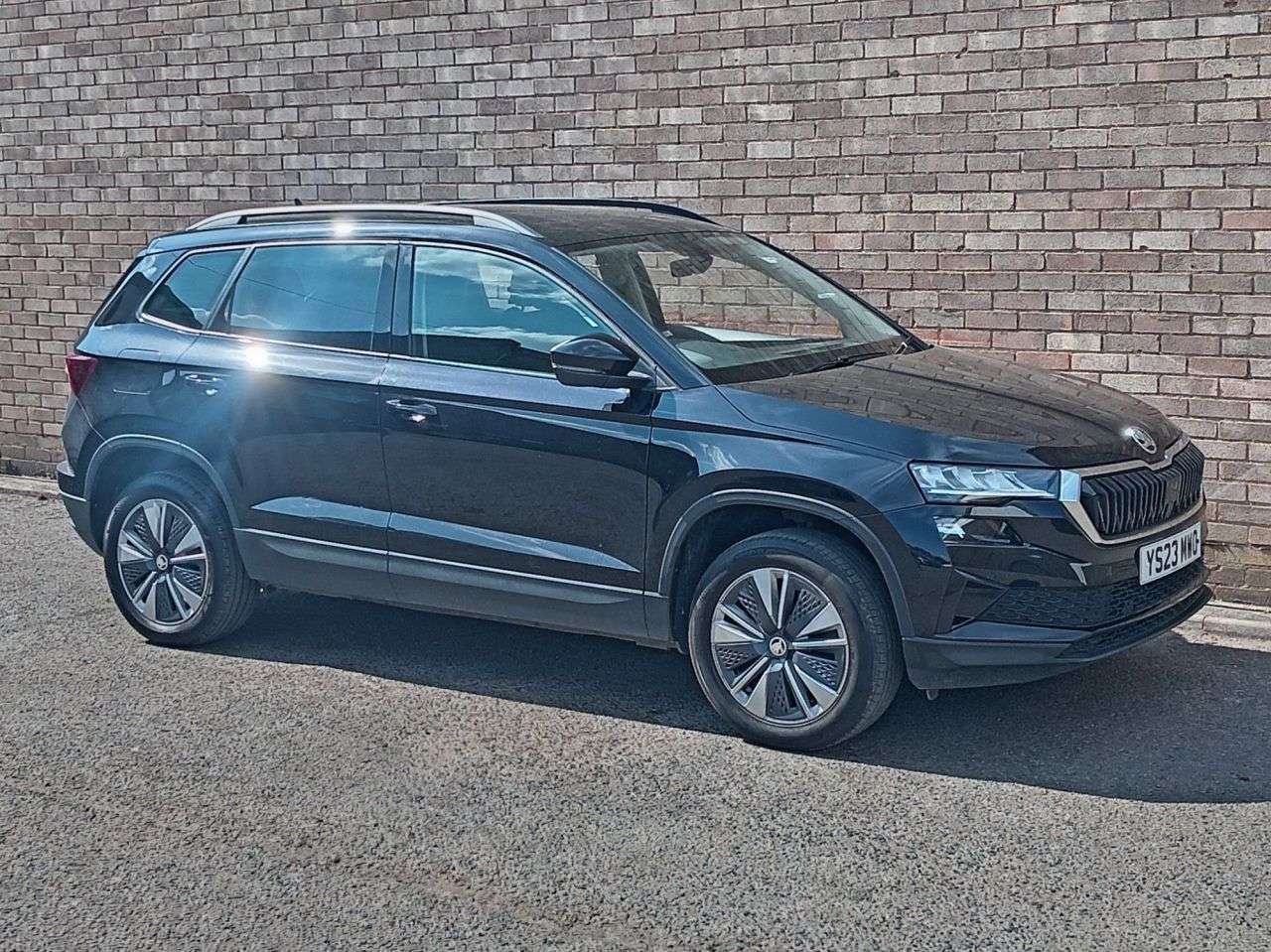 A 2023 SKODA KAROQ 1.5 TSI ACT SE Drive SUV 5dr Petrol DSG Euro 6 (s/s) (150 ps) A 2023 SKODA KAROQ 1.5 TSI ACT SE Drive SUV 5dr Petrol DSG Euro 6 (s/s) (150 ps)