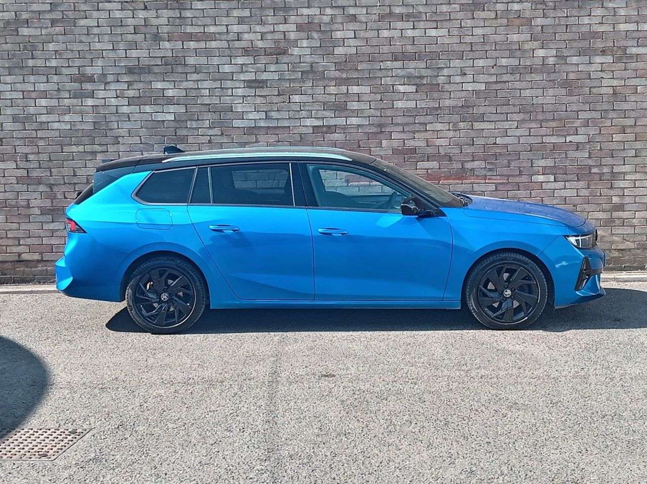 A 2023 VAUXHALL ASTRA 1.2 Turbo GS Sports Tourer 5dr Petrol Manual Euro 6 (s/s) (130 ps) A 2023 VAUXHALL ASTRA 1.2 Turbo GS Sports Tourer 5dr Petrol Manual Euro 6 (s/s) (130 ps)