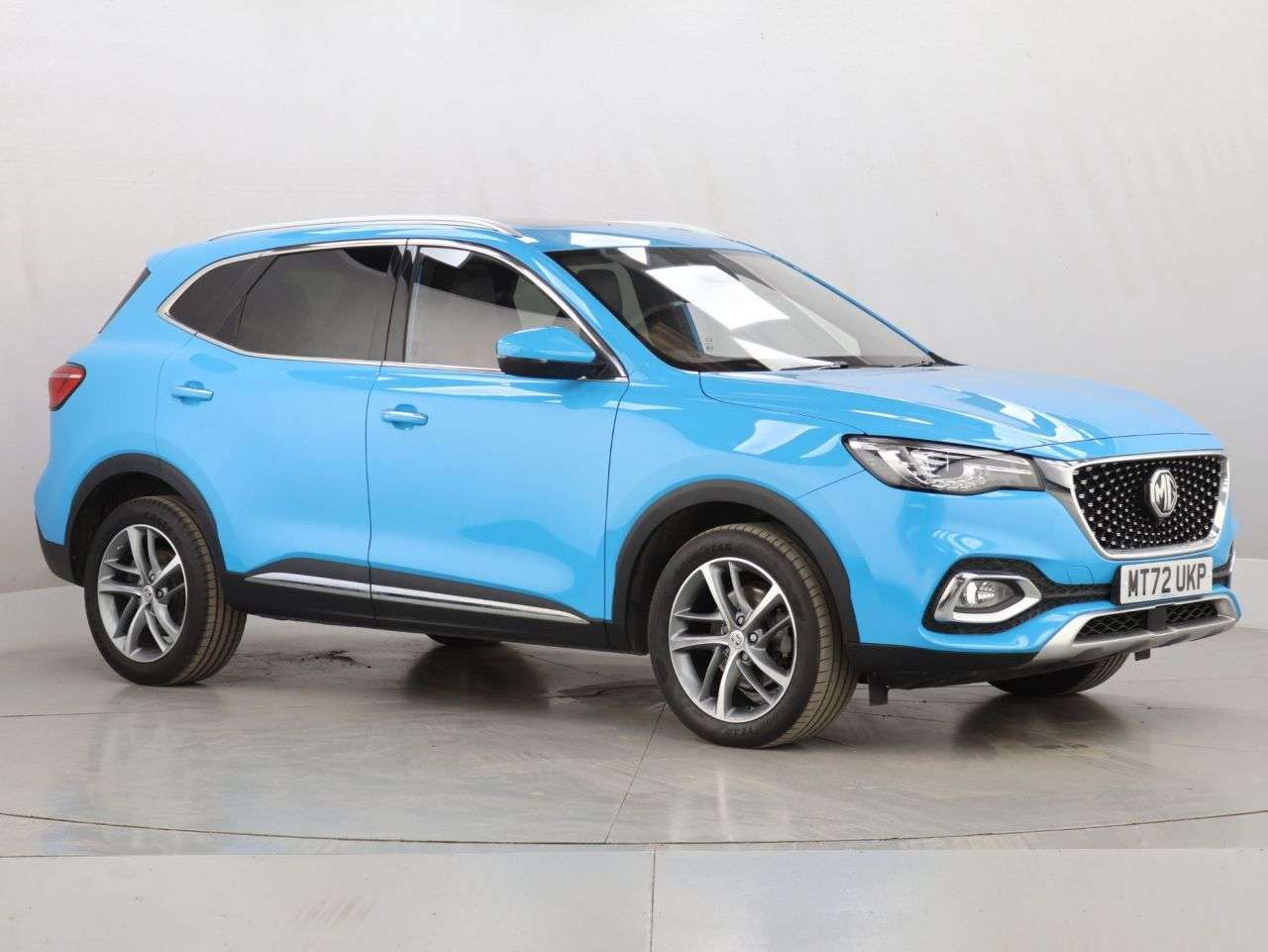 A 2022 MG MG HS 1.5 T-GDI Exclusive SUV 5dr Petrol DCT Euro 6 (s/s) (162 ps) A 2022 MG MG HS 1.5 T-GDI Exclusive SUV 5dr Petrol DCT Euro 6 (s/s) (162 ps)
