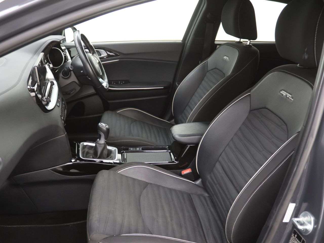 2023 KIA XCEED 2023 KIA XCEED