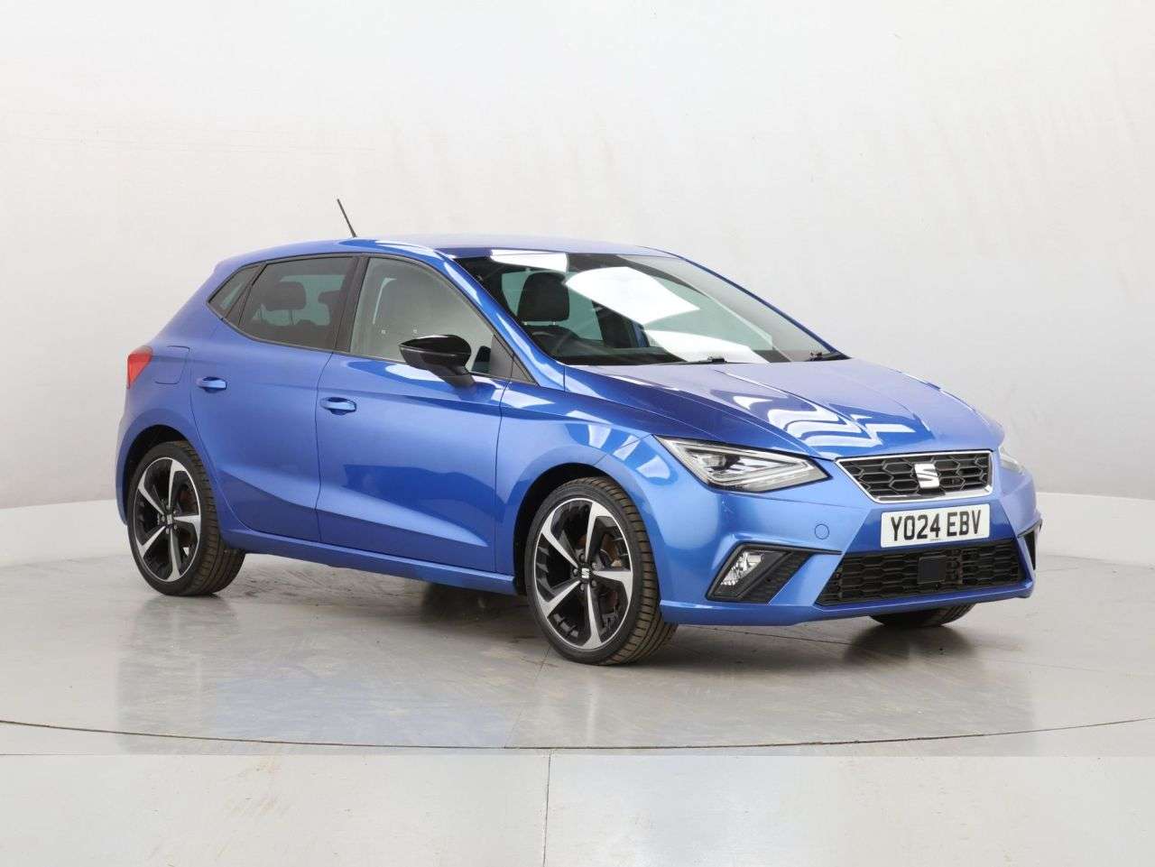A 2024 SEAT IBIZA 1.0 TSI FR Sport Hatchback 5dr Petrol DSG Euro 6 (s/s) (115 ps) A 2024 SEAT IBIZA 1.0 TSI FR Sport Hatchback 5dr Petrol DSG Euro 6 (s/s) (115 ps)