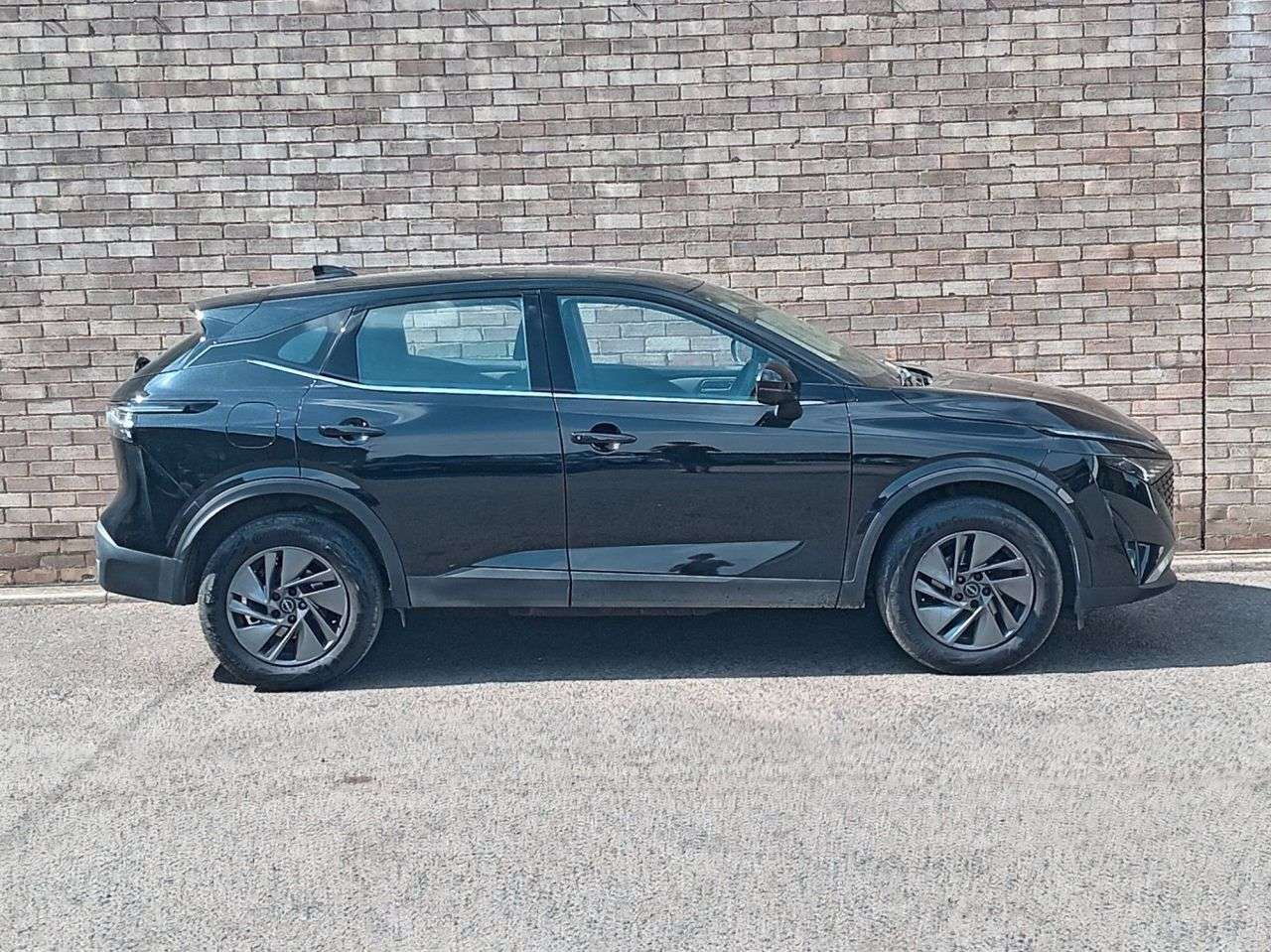 A 2024 NISSAN QASHQAI 1.3 DIG-T MHEV Acenta Premium SUV 5dr Petrol Hybrid Manual Euro 6 (s/s) (14 A 2024 NISSAN QASHQAI 1.3 DIG-T MHEV Acenta Premium SUV 5dr Petrol Hybrid Manual Euro 6 (s/s) (14