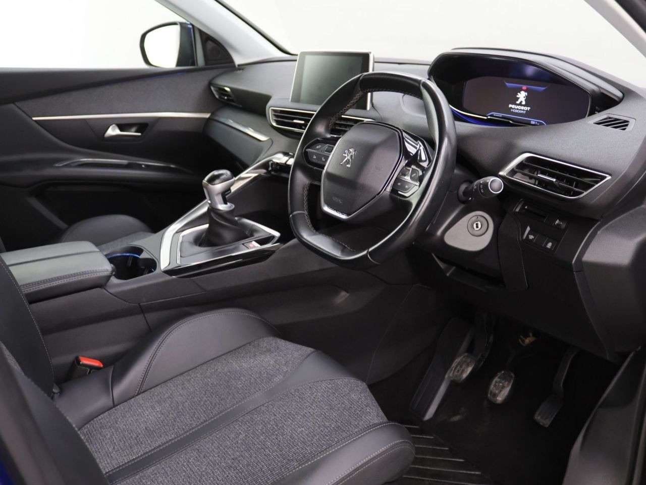 2020 PEUGEOT 3008 2020 PEUGEOT 3008