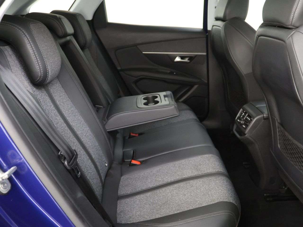 2020 PEUGEOT 3008 2020 PEUGEOT 3008