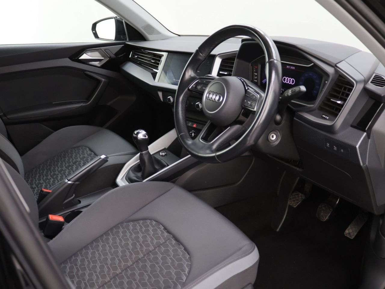 2021 AUDI A1 2021 AUDI A1