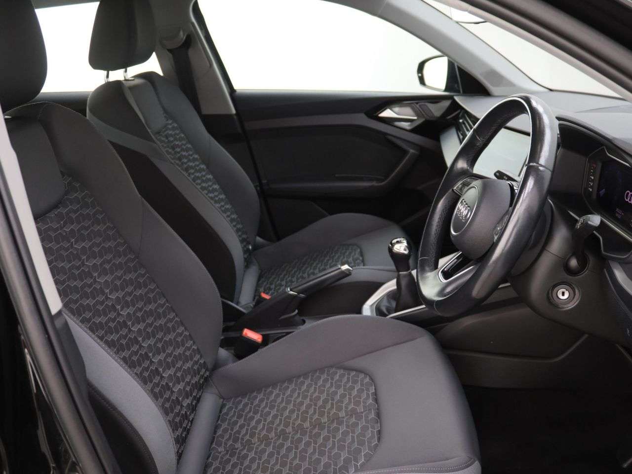 2021 AUDI A1 2021 AUDI A1
