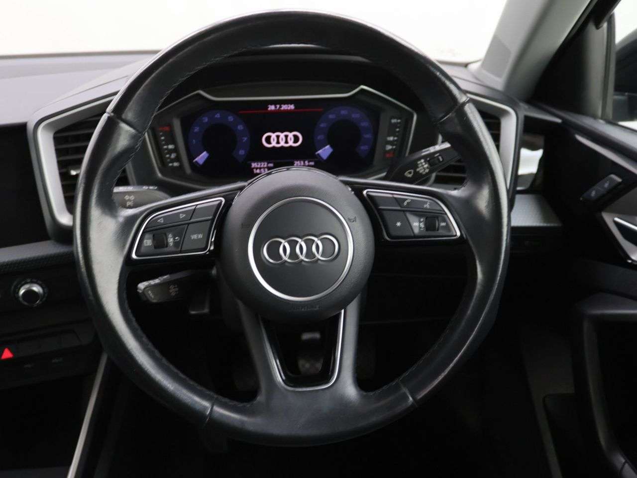 2021 AUDI A1 2021 AUDI A1