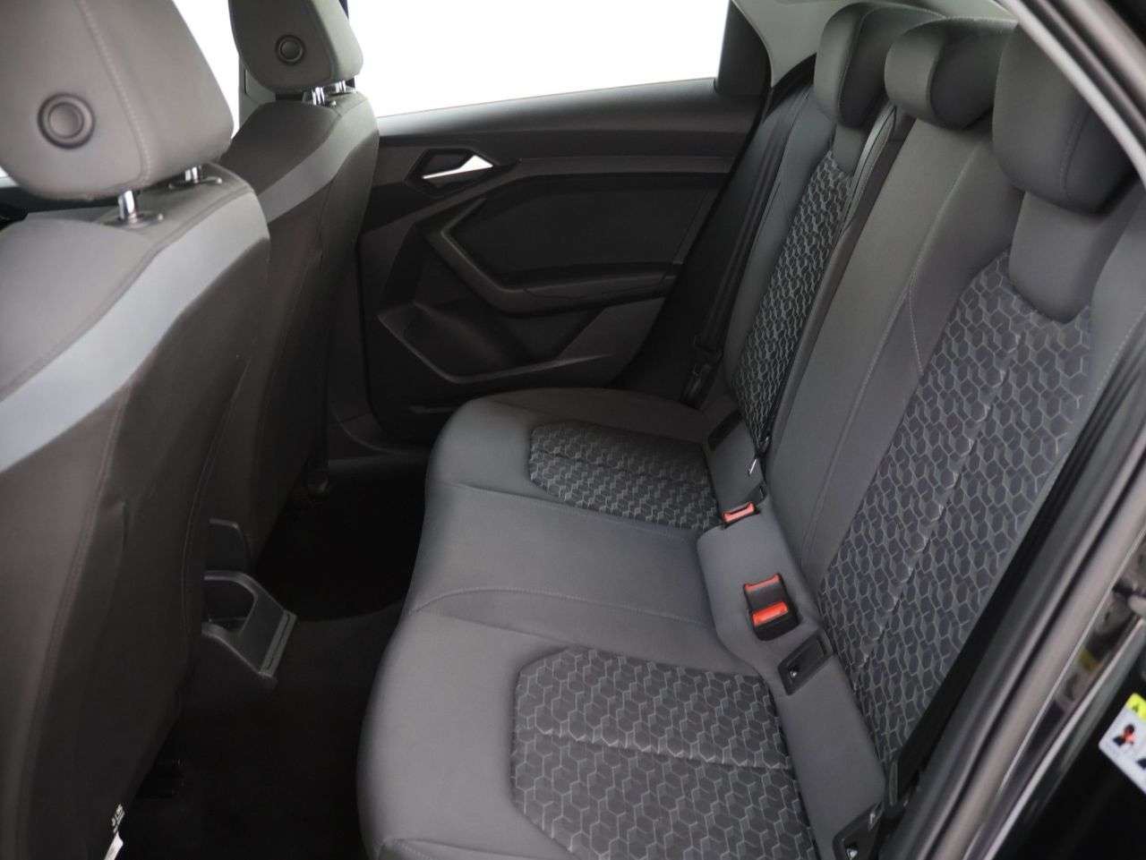 2021 AUDI A1 2021 AUDI A1