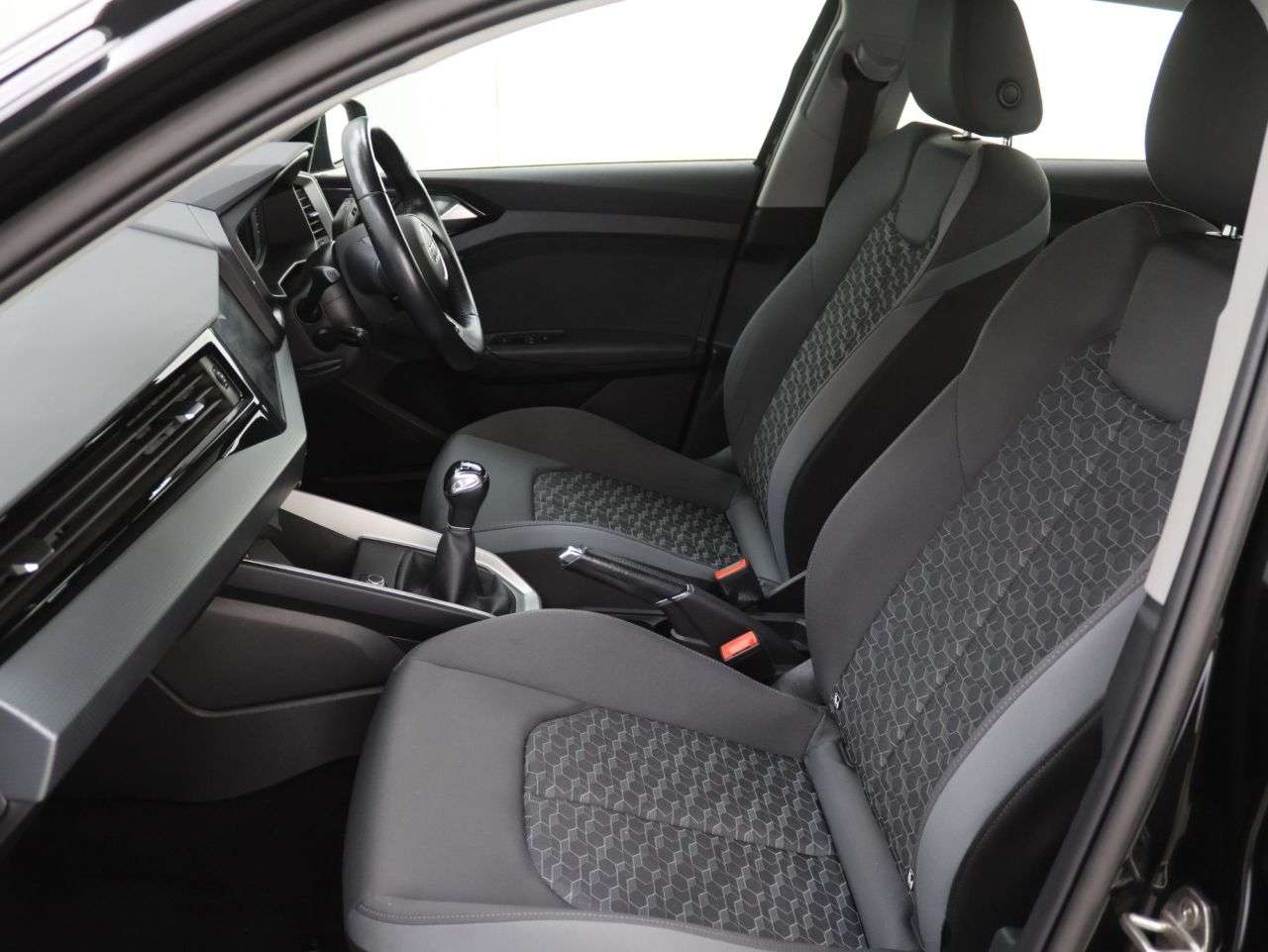 2021 AUDI A1 2021 AUDI A1