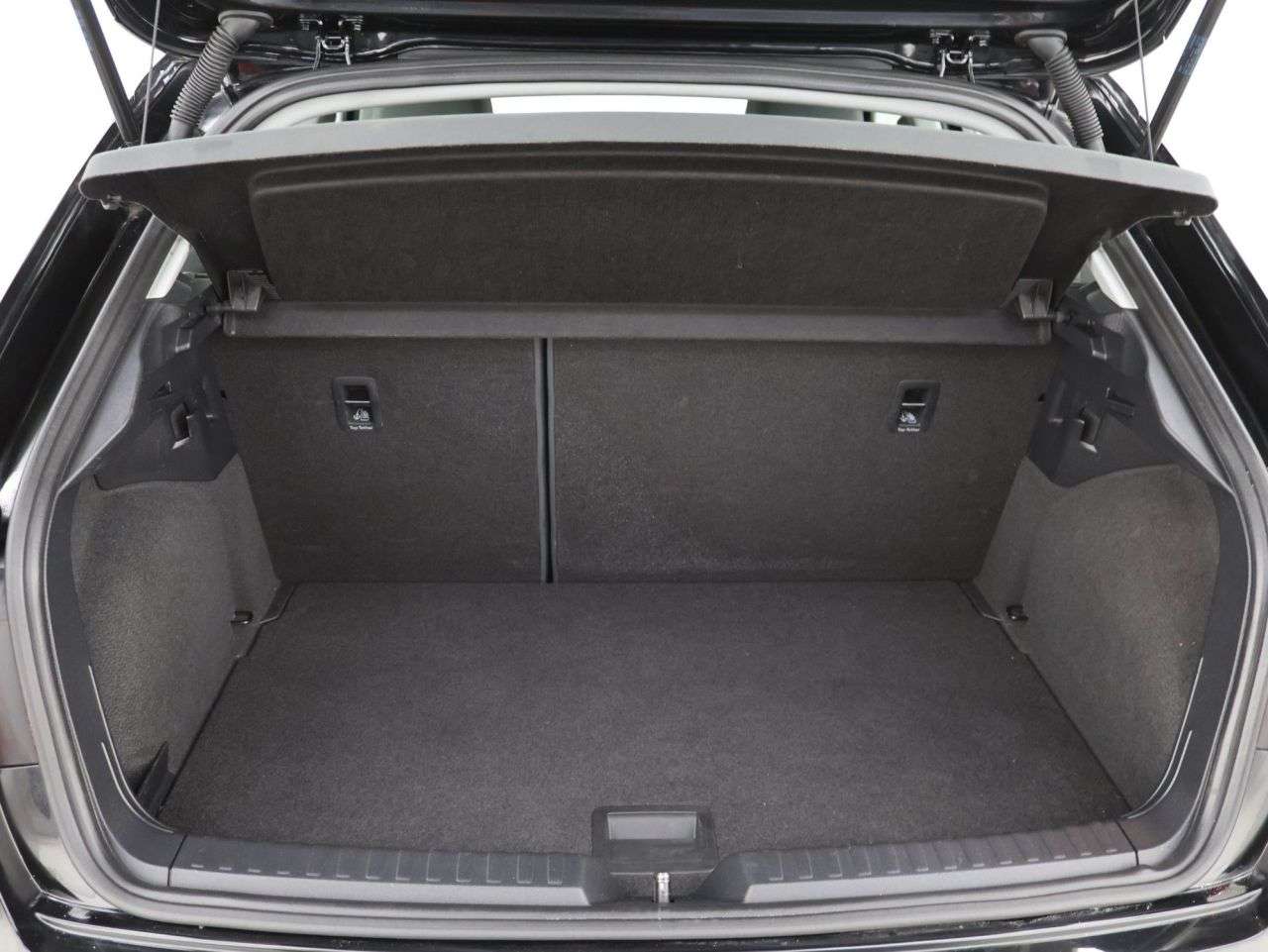 2021 AUDI A1 2021 AUDI A1