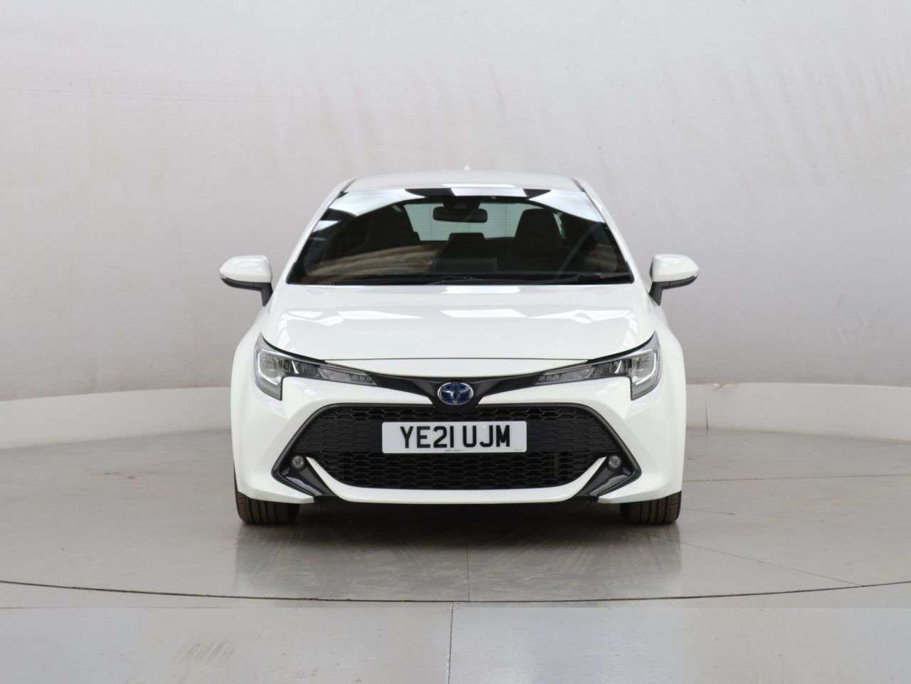 A 2021 TOYOTA COROLLA 1.8 VVT-h GPF Icon Hatchback 5dr Petrol Hybrid CVT Euro 6 (s/s) (122 ps) A 2021 TOYOTA COROLLA 1.8 VVT-h GPF Icon Hatchback 5dr Petrol Hybrid CVT Euro 6 (s/s) (122 ps)