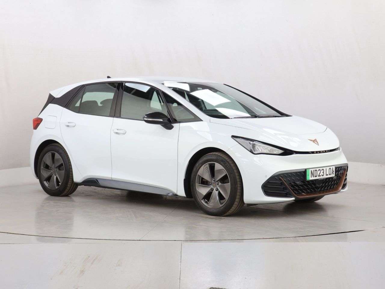 A 2023 CUPRA BORN 58kWh V1 Hatchback 5dr Electric Auto (204 ps) A 2023 CUPRA BORN 58kWh V1 Hatchback 5dr Electric Auto (204 ps)