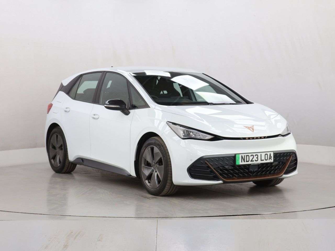 A 2023 CUPRA BORN 58kWh V1 Hatchback 5dr Electric Auto (204 ps) A 2023 CUPRA BORN 58kWh V1 Hatchback 5dr Electric Auto (204 ps)