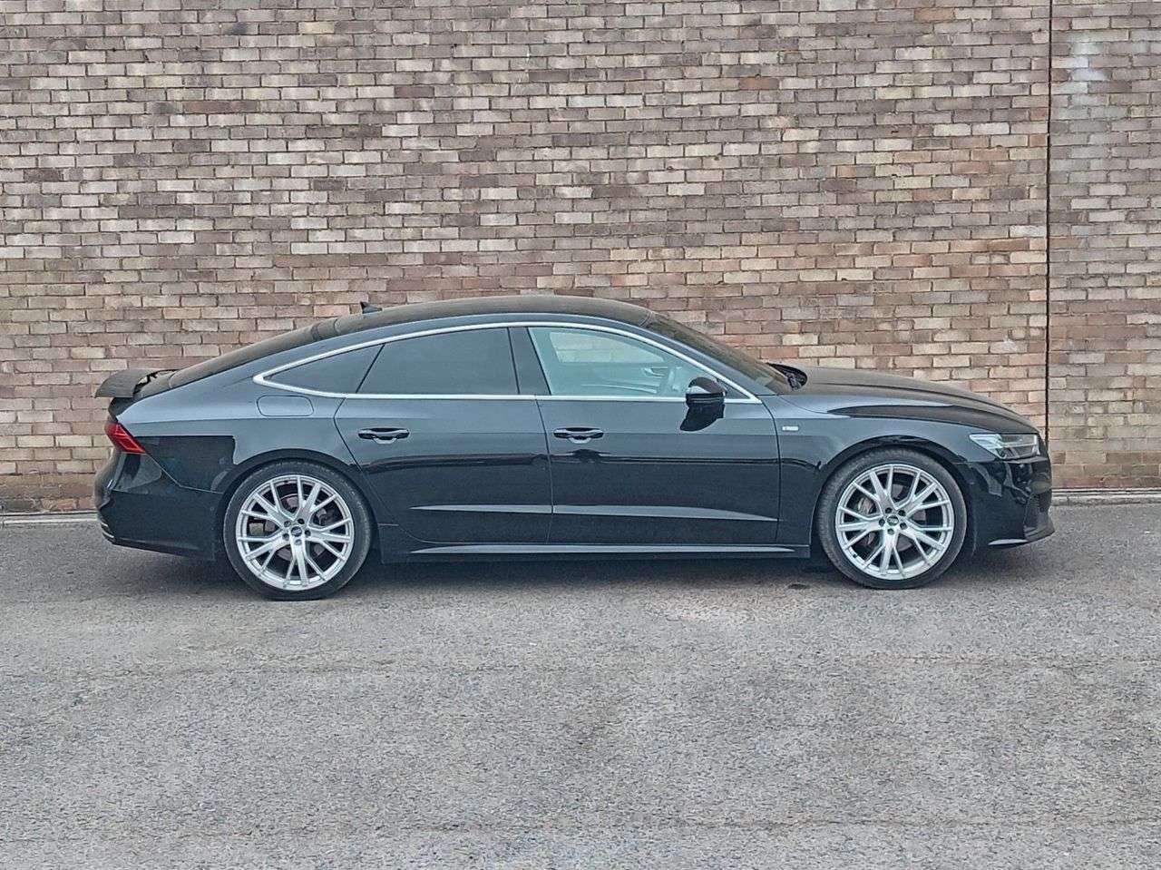 A 2022 AUDI A7 3.0 TDI V6 50 S line Sportback 5dr Diesel Tiptronic quattro Euro 6 (s/s) (2 A 2022 AUDI A7 3.0 TDI V6 50 S line Sportback 5dr Diesel Tiptronic quattro Euro 6 (s/s) (2