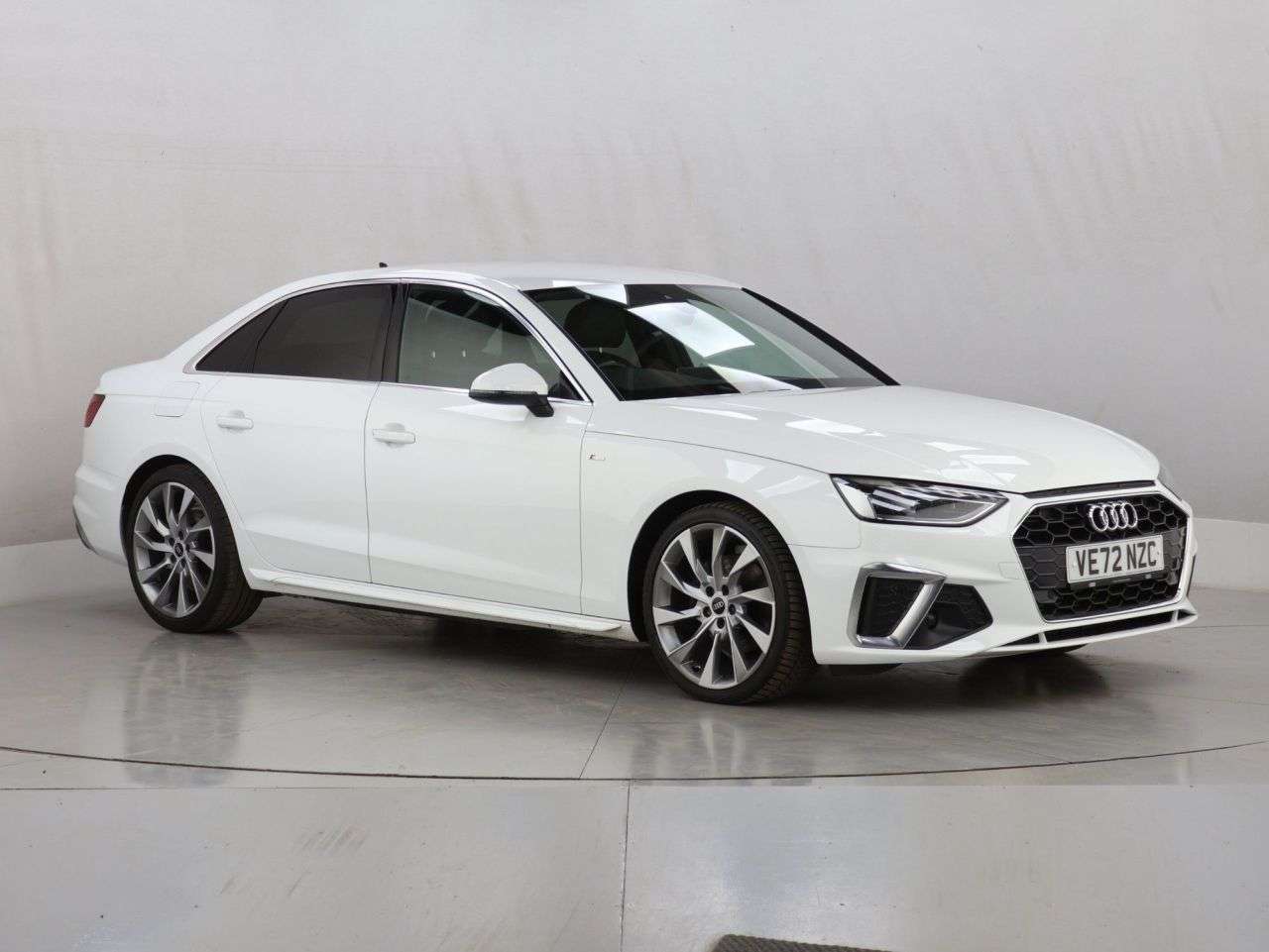 A 2023 AUDI A4 2.0 TFSI 35 S line Saloon 4dr Petrol S Tronic Euro 6 (s/s) (150 ps) A 2023 AUDI A4 2.0 TFSI 35 S line Saloon 4dr Petrol S Tronic Euro 6 (s/s) (150 ps)