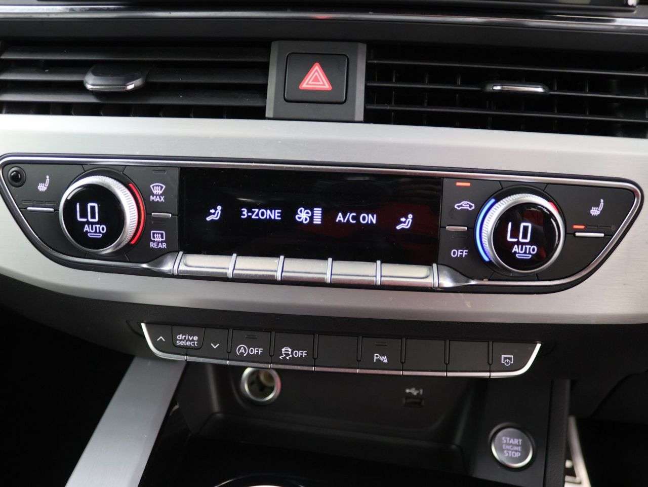 2023 AUDI A4 2023 AUDI A4