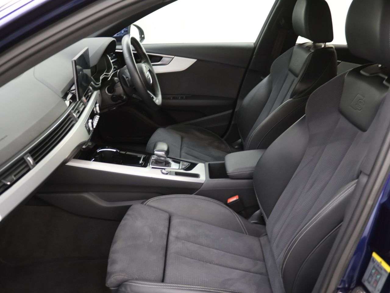 2023 AUDI A4 2023 AUDI A4