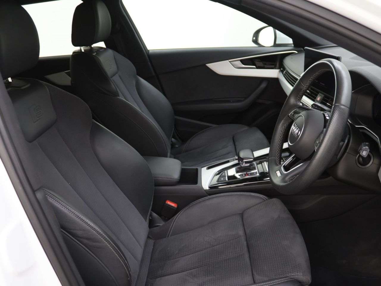 2023 AUDI A4 AVANT 2023 AUDI A4 AVANT