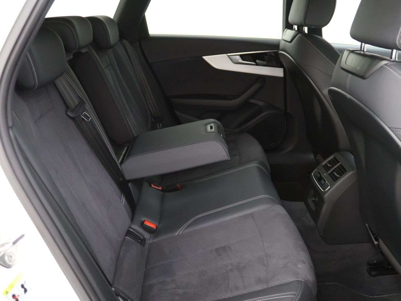 2023 AUDI A4 AVANT 2023 AUDI A4 AVANT