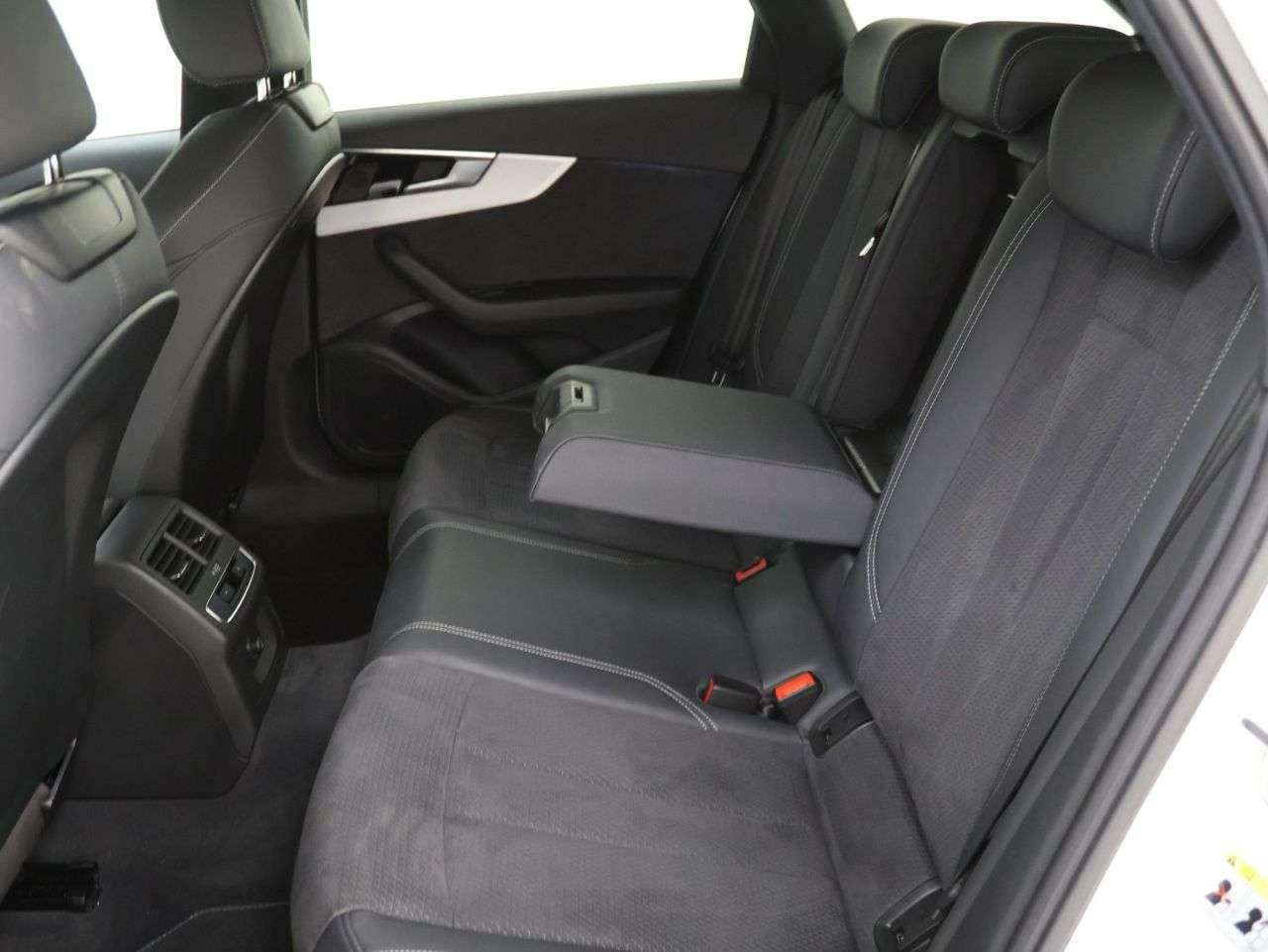 2023 AUDI A4 AVANT 2023 AUDI A4 AVANT
