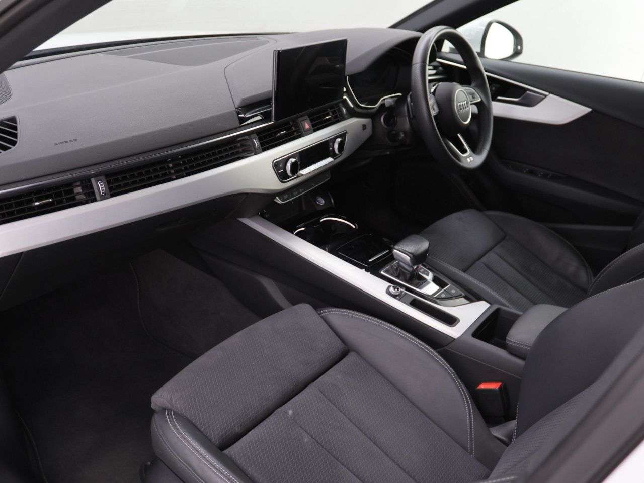 2023 AUDI A4 AVANT 2023 AUDI A4 AVANT