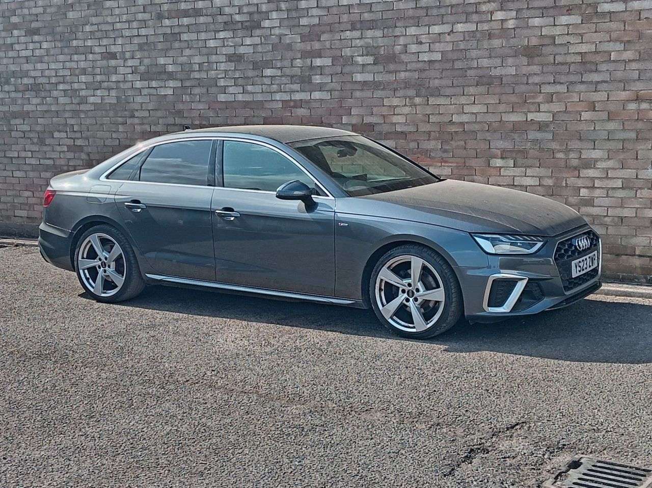 A 2023 AUDI A4 2.0 TFSI 35 S line Saloon 4dr Petrol S Tronic Euro 6 (s/s) (150 ps) A 2023 AUDI A4 2.0 TFSI 35 S line Saloon 4dr Petrol S Tronic Euro 6 (s/s) (150 ps)