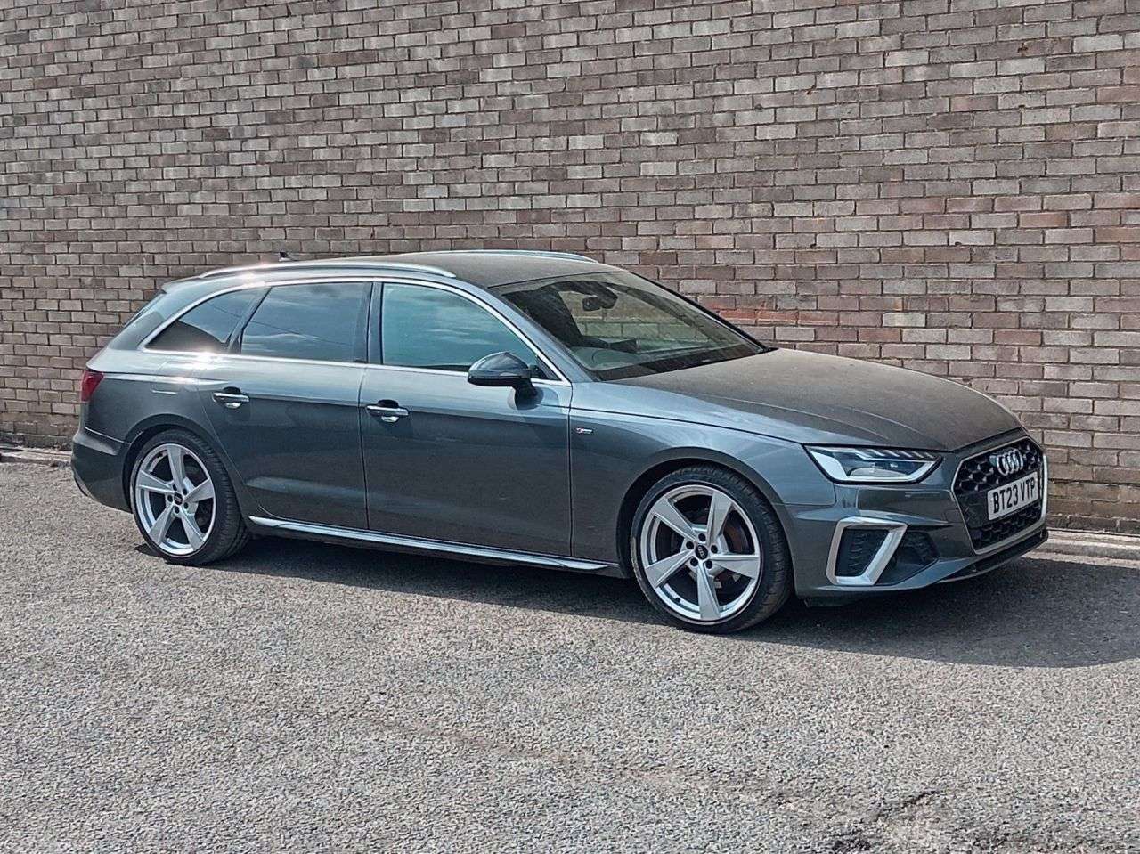 A 2023 AUDI A4 AVANT 2.0 TFSI 35 S line Estate 5dr Petrol S Tronic Euro 6 (s/s) (150 ps) A 2023 AUDI A4 AVANT 2.0 TFSI 35 S line Estate 5dr Petrol S Tronic Euro 6 (s/s) (150 ps)