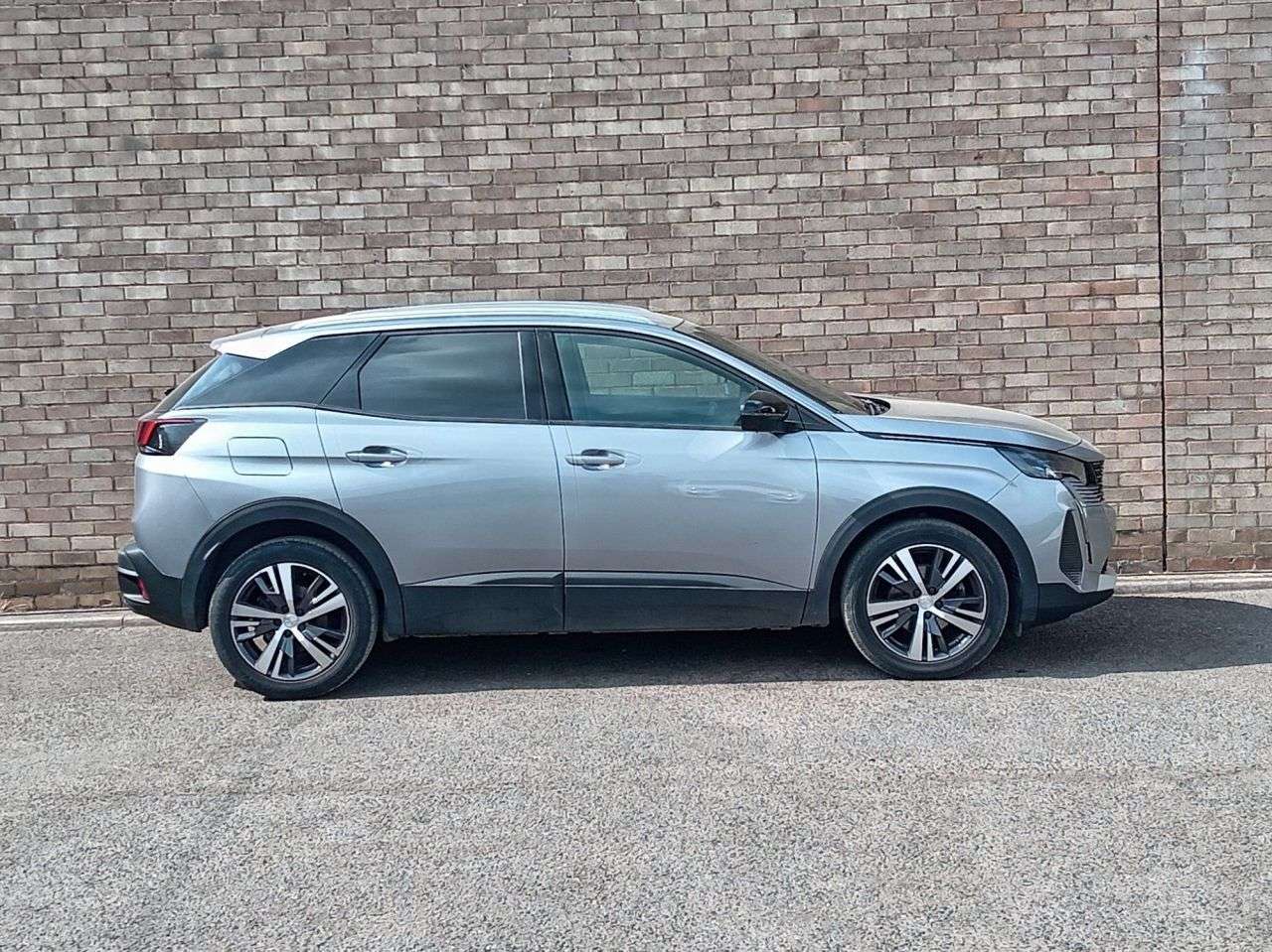 A 2023 PEUGEOT 3008 1.2 PureTech Active Premium + SUV 5dr Petrol EAT Euro 6 (s/s) (130 ps) A 2023 PEUGEOT 3008 1.2 PureTech Active Premium + SUV 5dr Petrol EAT Euro 6 (s/s) (130 ps)