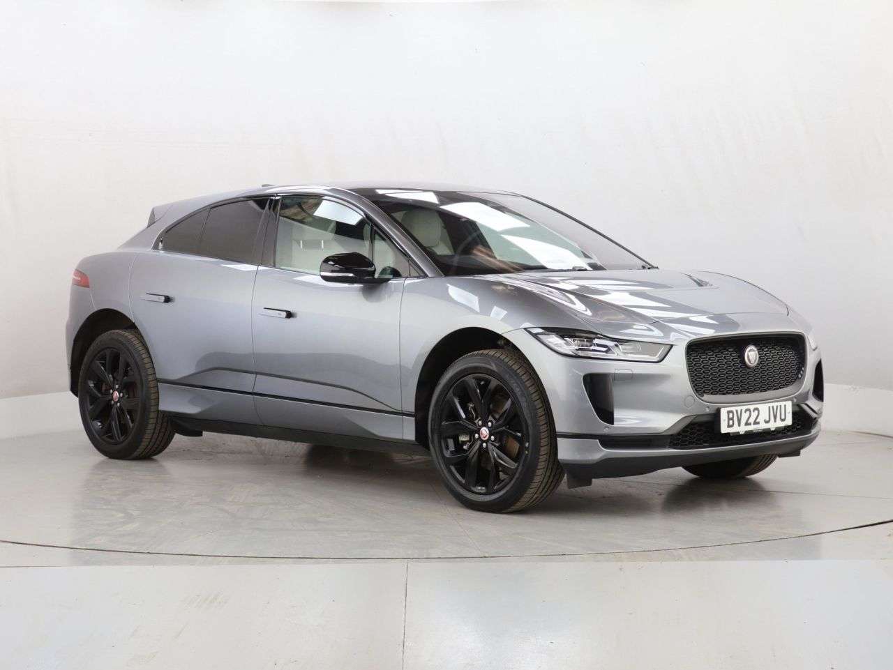 A 2022 JAGUAR I-PACE 400 90kWh HSE Black SUV 5dr Electric Auto 4WD (400 ps) A 2022 JAGUAR I-PACE 400 90kWh HSE Black SUV 5dr Electric Auto 4WD (400 ps)