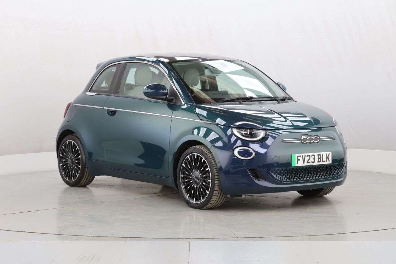A 2023 FIAT 500E 42kWh La Prima By Bocelli Hatchback 3dr Electric Auto (118 ps) A 2023 FIAT 500E 42kWh La Prima By Bocelli Hatchback 3dr Electric Auto (118 ps)