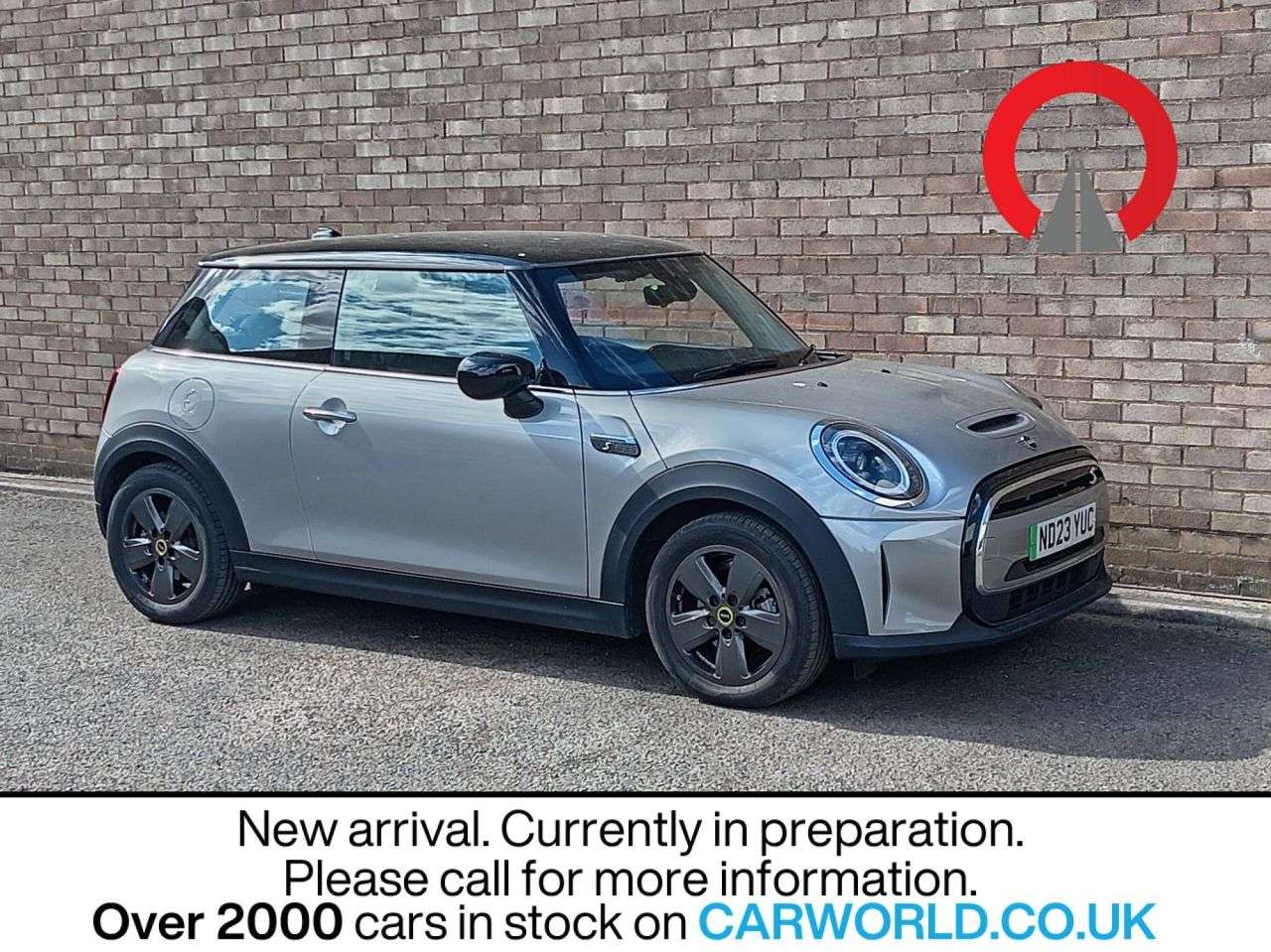 A 2023 MINI ELECTRIC HATCH Cooper SE 32.6kWh Level 1 Hatchback 3dr Electric Auto (184 ps) A 2023 MINI ELECTRIC HATCH Cooper SE 32.6kWh Level 1 Hatchback 3dr Electric Auto (184 ps)