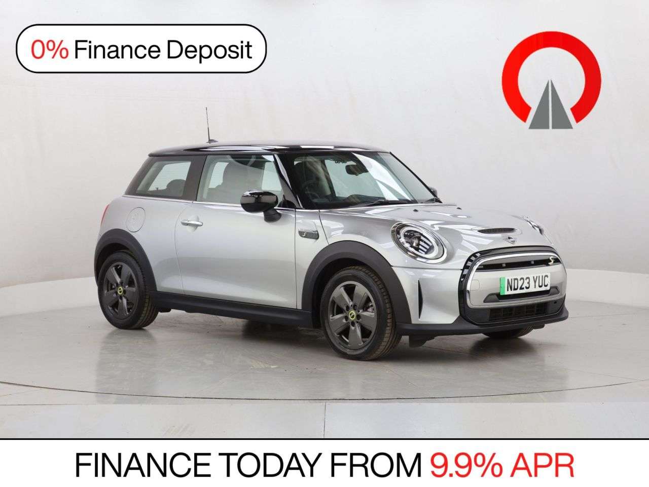 A 2023 MINI ELECTRIC HATCH Cooper SE 32.6kWh Level 1 Hatchback 3dr Electric Auto (184 ps) A 2023 MINI ELECTRIC HATCH Cooper SE 32.6kWh Level 1 Hatchback 3dr Electric Auto (184 ps)