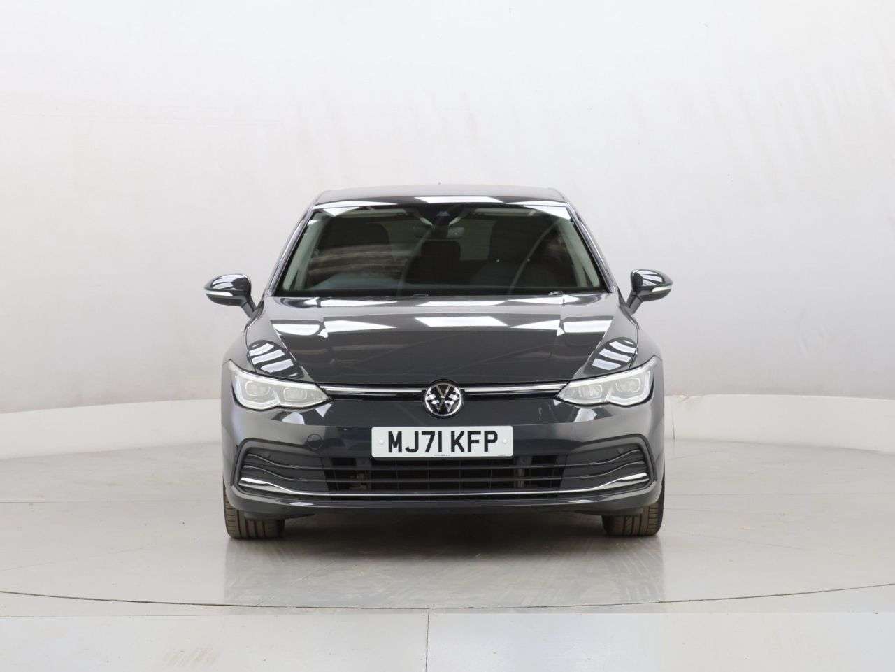 A 2021 VOLKSWAGEN GOLF 1.5 TSI Style Hatchback 5dr Petrol Manual Euro 6 (s/s) (130 ps) A 2021 VOLKSWAGEN GOLF 1.5 TSI Style Hatchback 5dr Petrol Manual Euro 6 (s/s) (130 ps)