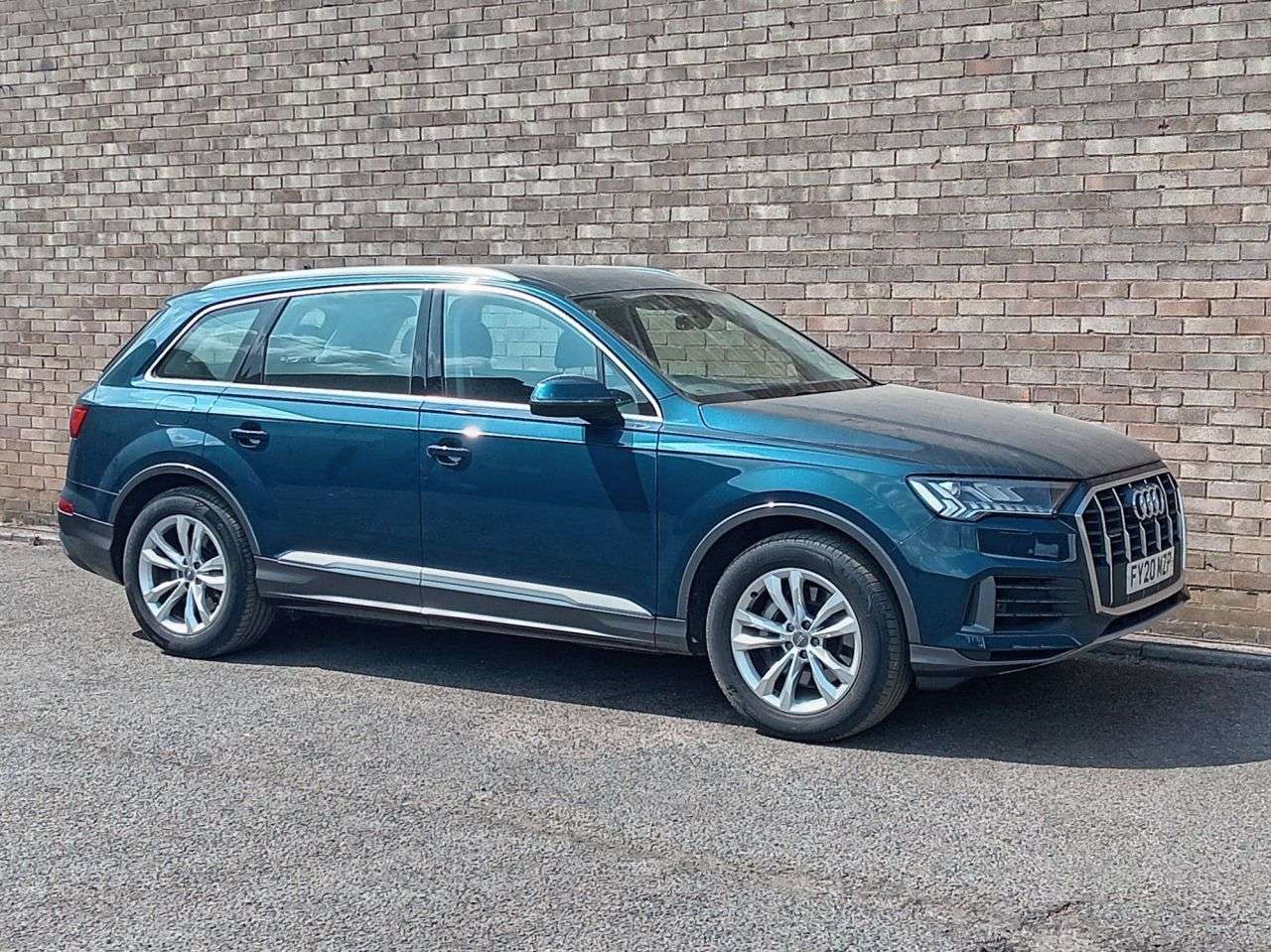 A 2020 AUDI Q7 3.0 TFSI V6 55 Sport SUV 5dr Petrol Tiptronic quattro Euro 6 (s/s) (340 ps) A 2020 AUDI Q7 3.0 TFSI V6 55 Sport SUV 5dr Petrol Tiptronic quattro Euro 6 (s/s) (340 ps)