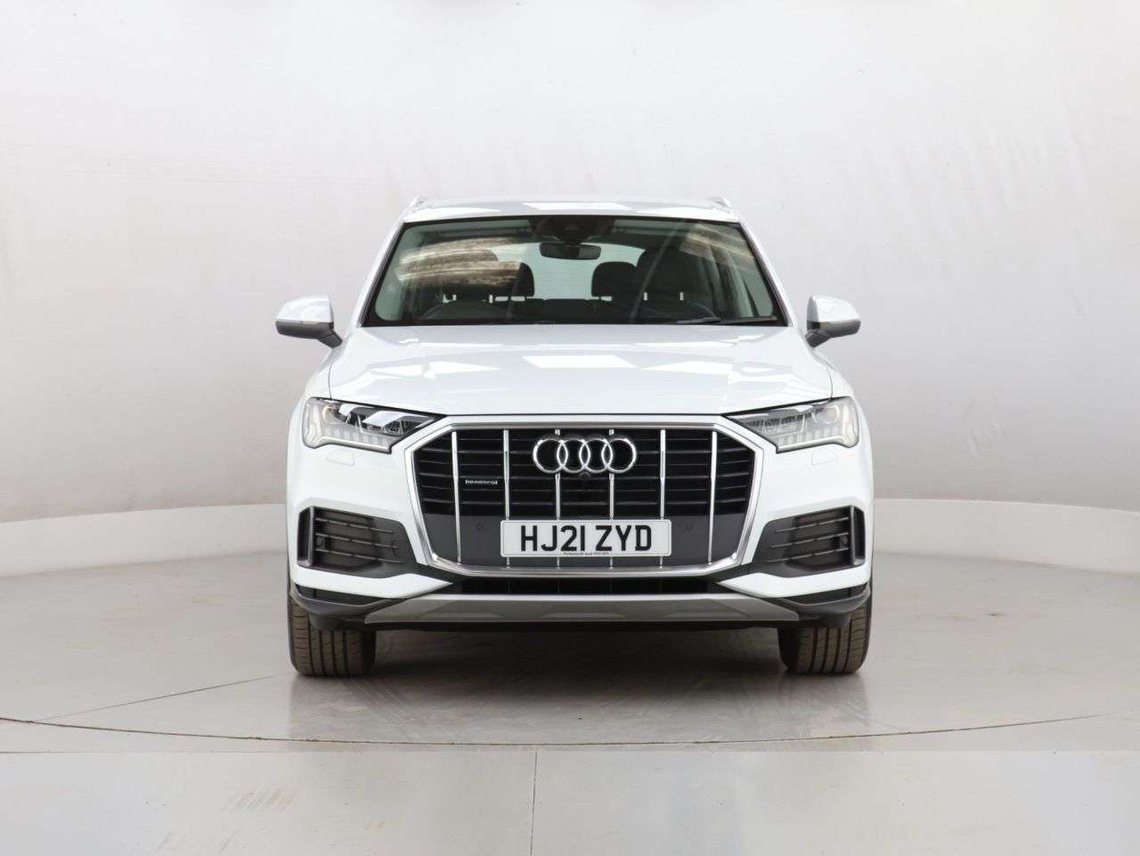 A 2021 AUDI Q7 3.0 TDI V6 45 Sport SUV 5dr Diesel Tiptronic quattro Euro 6 (s/s) (231 ps) A 2021 AUDI Q7 3.0 TDI V6 45 Sport SUV 5dr Diesel Tiptronic quattro Euro 6 (s/s) (231 ps)
