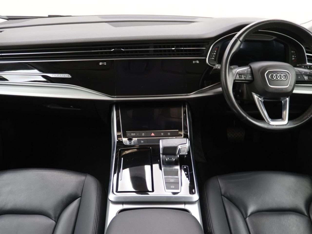 2021 AUDI Q7 2021 AUDI Q7