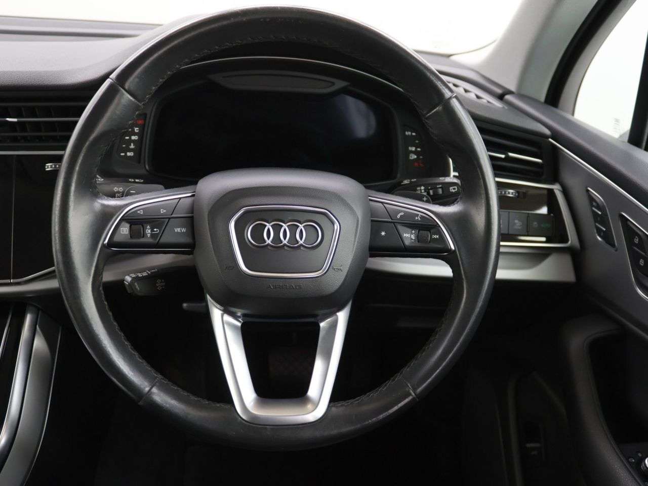 2021 AUDI Q7 2021 AUDI Q7