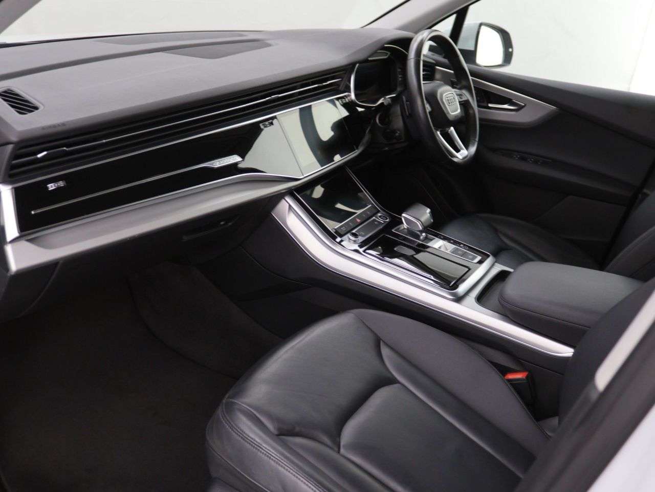 2021 AUDI Q7 2021 AUDI Q7