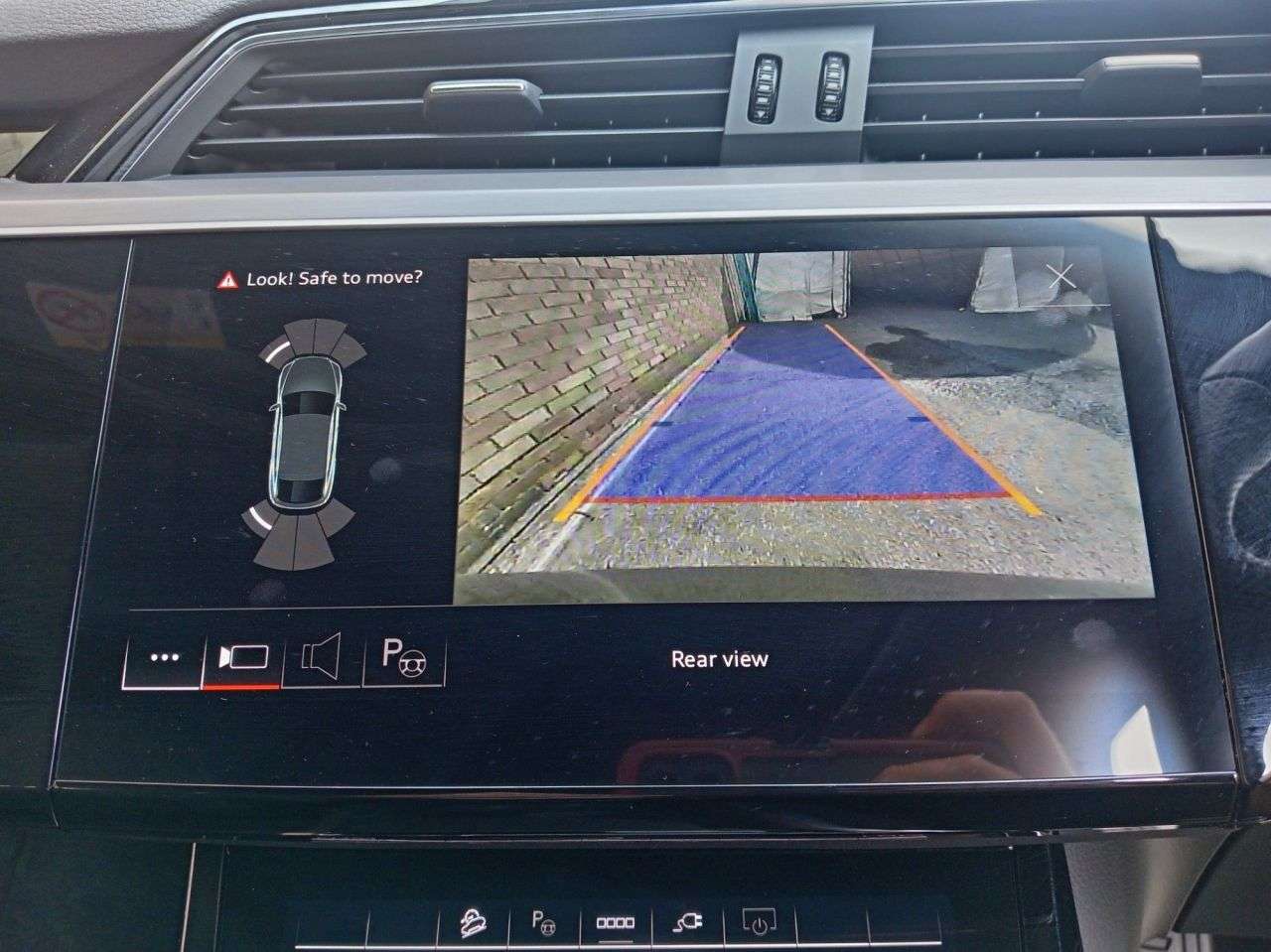 A 2021 AUDI E-TRON 50 S line Sportback 5dr Electric Auto quattro 71.2kWh (11kW Charger) (313 p A 2021 AUDI E-TRON 50 S line Sportback 5dr Electric Auto quattro 71.2kWh (11kW Charger) (313 p
