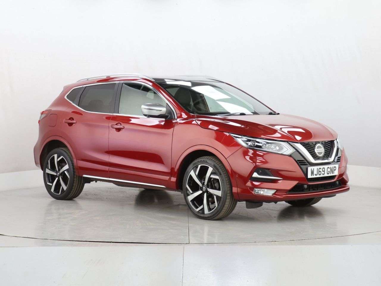 A 2019 NISSAN QASHQAI 1.3 DIG-T Tekna+ SUV 5dr Petrol DCT Auto Euro 6 (s/s) (160 ps) A 2019 NISSAN QASHQAI 1.3 DIG-T Tekna+ SUV 5dr Petrol DCT Auto Euro 6 (s/s) (160 ps)