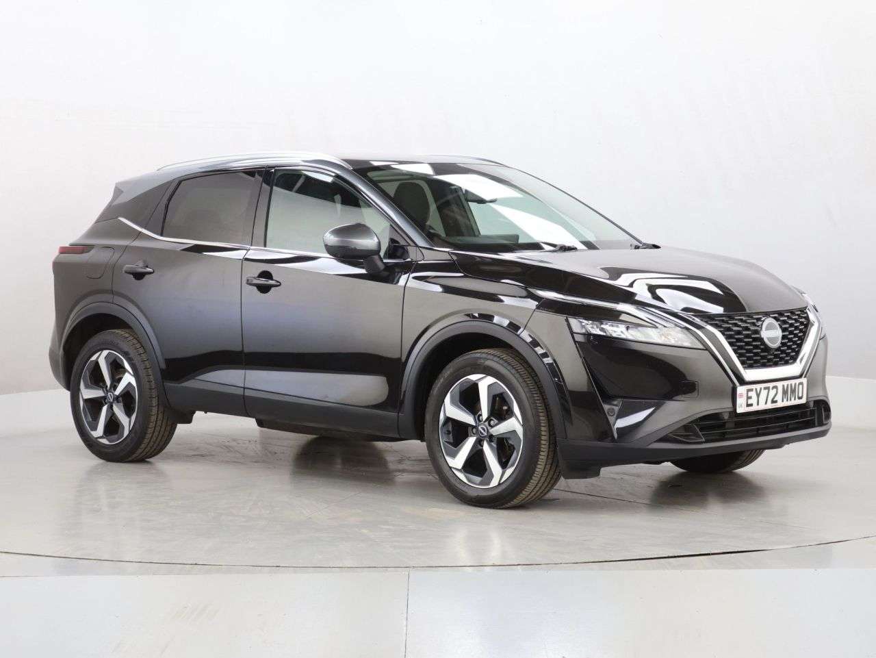 A 2022 NISSAN QASHQAI 1.3 DIG-T MHEV N-Connecta SUV 5dr Petrol Hybrid Manual Euro 6 (s/s) (140 ps A 2022 NISSAN QASHQAI 1.3 DIG-T MHEV N-Connecta SUV 5dr Petrol Hybrid Manual Euro 6 (s/s) (140 ps