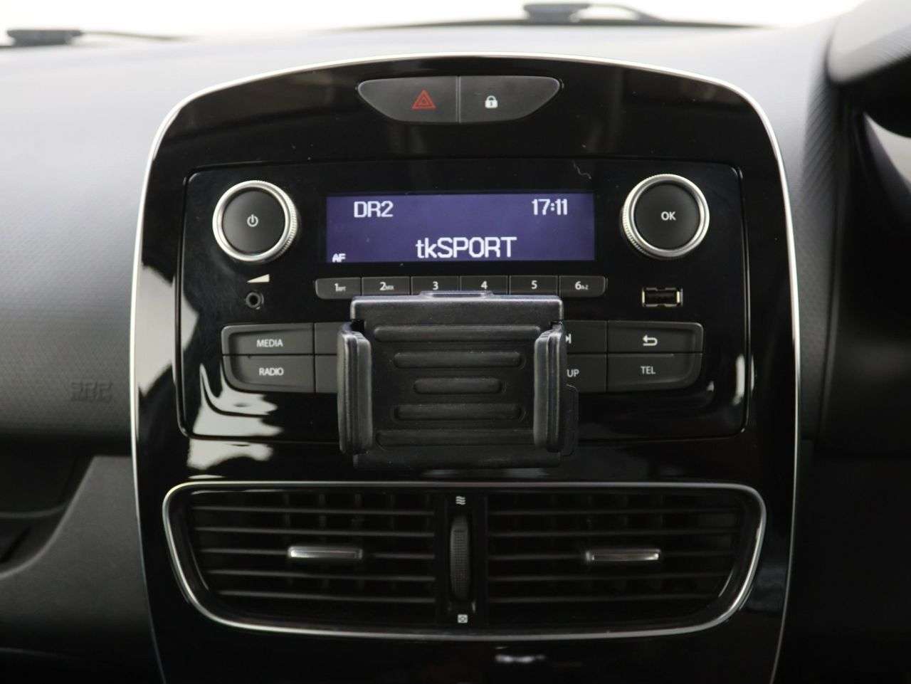 2019 RENAULT CLIO 2019 RENAULT CLIO